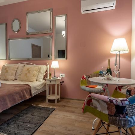 Old City Romantic Studios 4 With Free Private Parking Пула Экстерьер фото