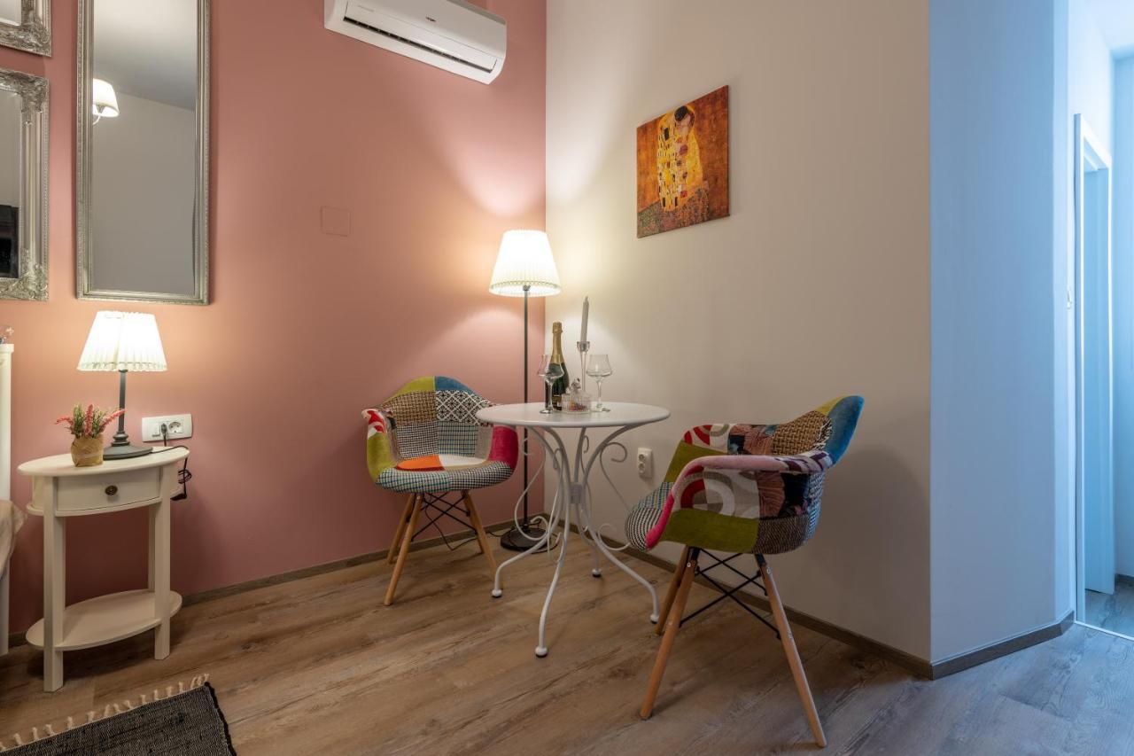 Old City Romantic Studios 4 With Free Private Parking Пула Экстерьер фото